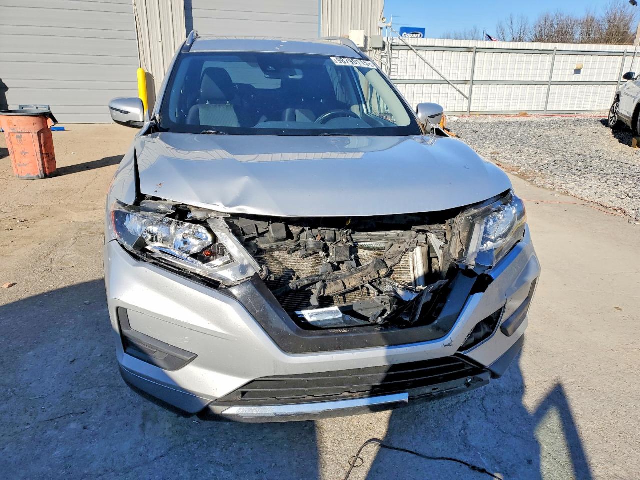2019 NISSAN ROGUE S photo 5