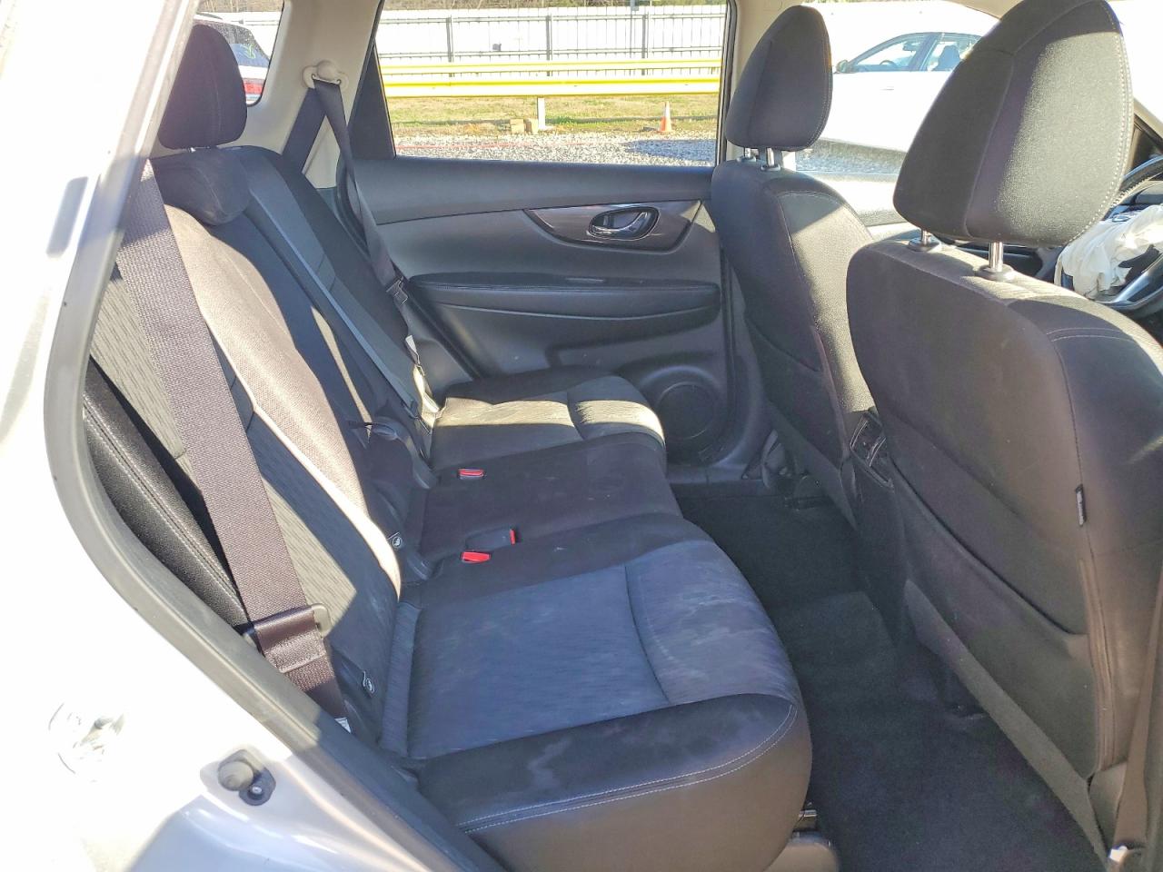 2019 NISSAN ROGUE S photo 11