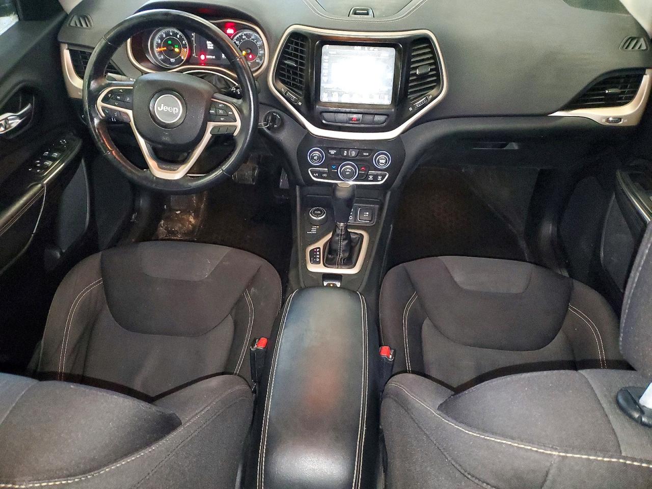 2015 JEEP CHEROKEE LATITUDE photo 15