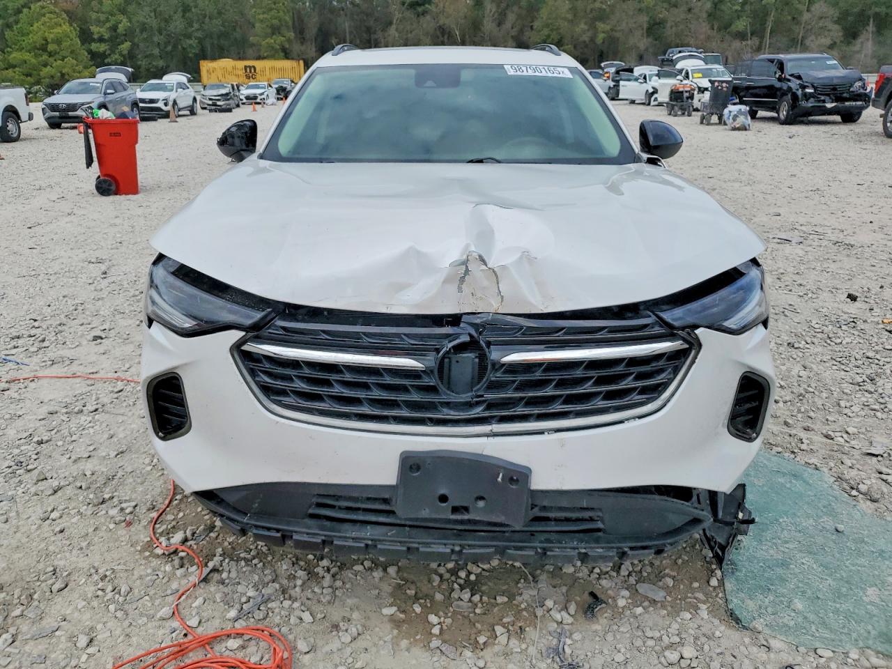 2023 BUICK ENVISION ESSENCE photo 5