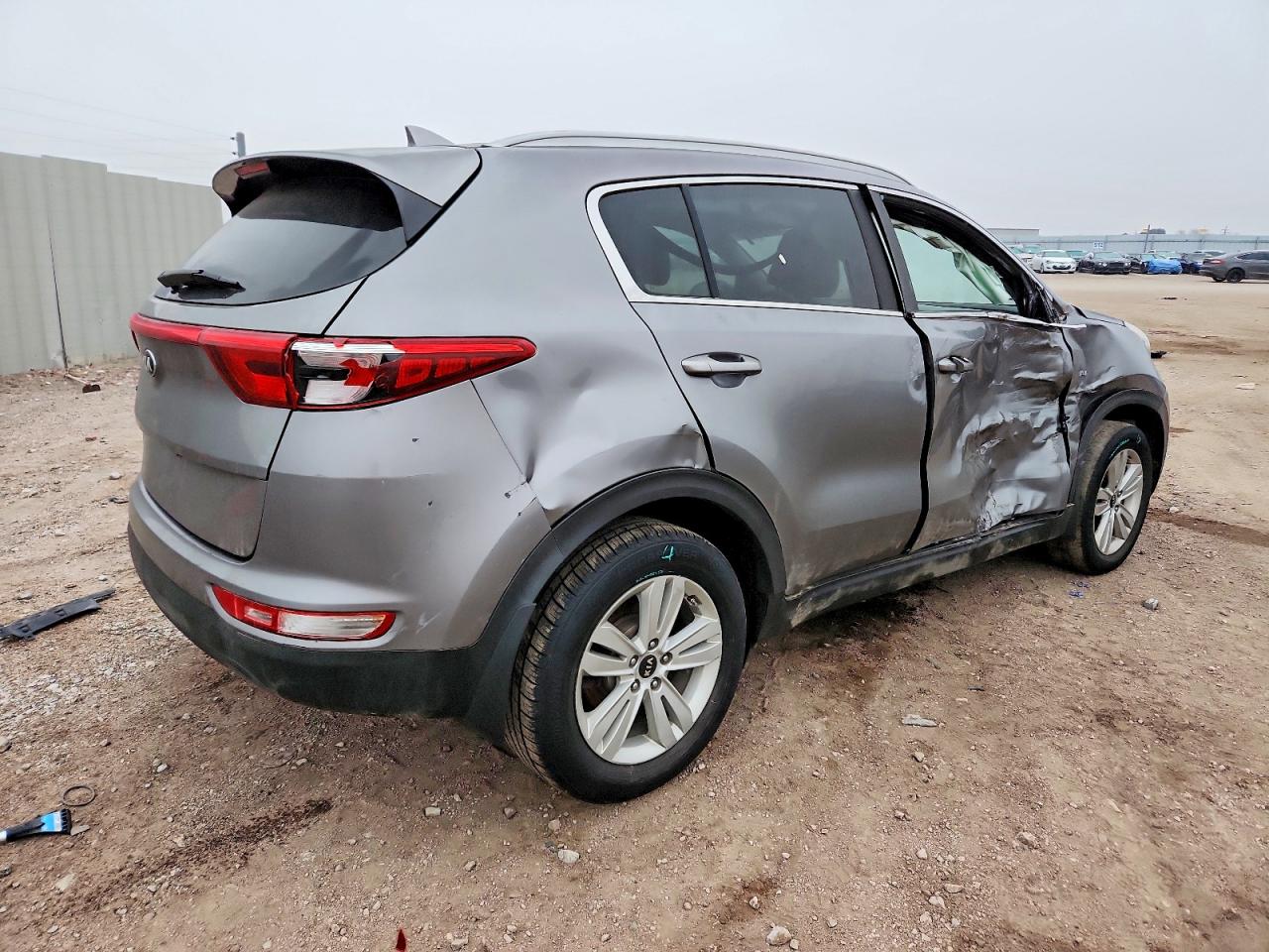 2017 KIA SPORTAGE LX photo 3