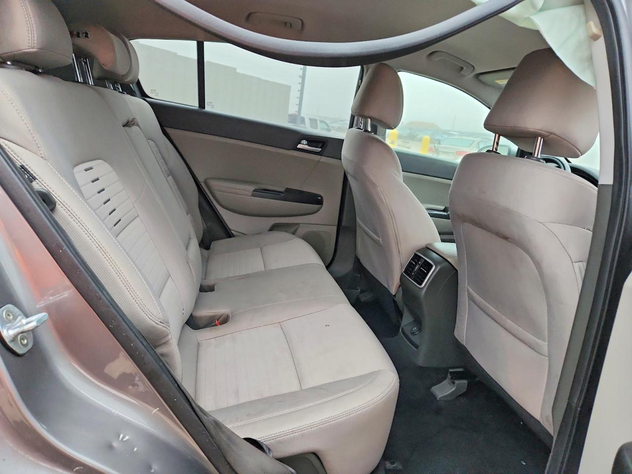 2017 KIA SPORTAGE LX photo 11