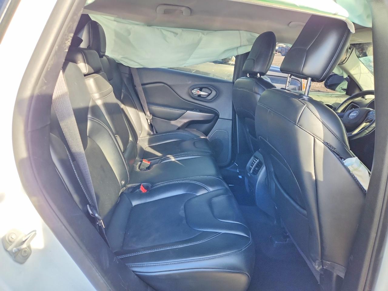 2019 JEEP CHEROKEE LATITUDE PLUS photo 11