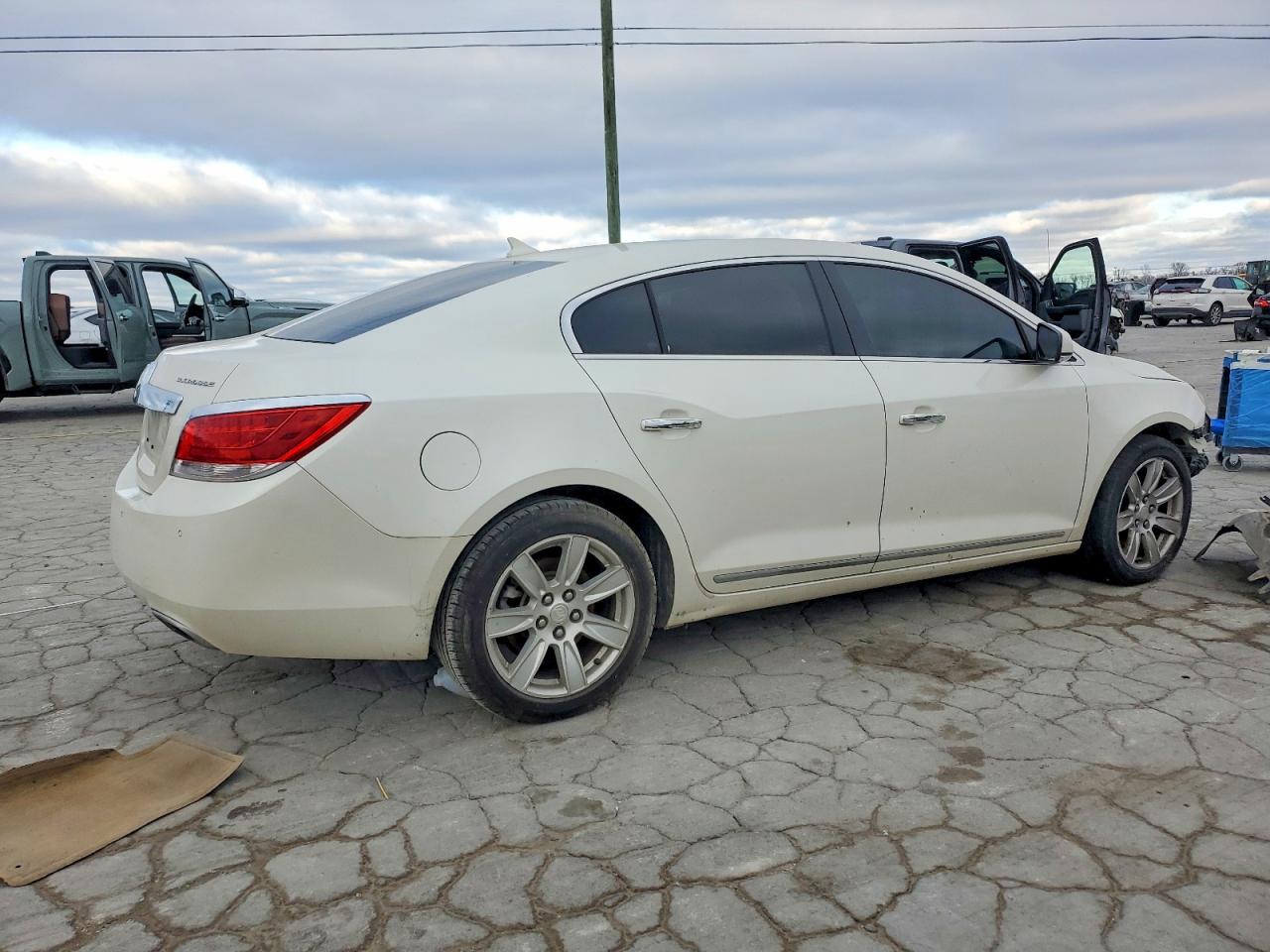 2012 BUICK LACROSSE PREMIUM photo 3