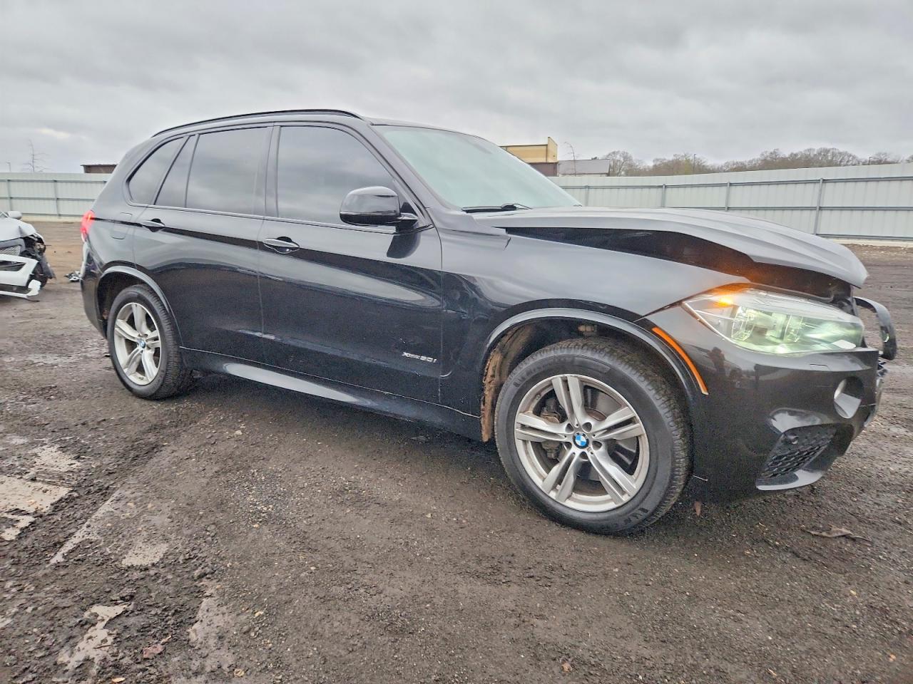 2017 BMW X5 XDRIVE50I photo 4