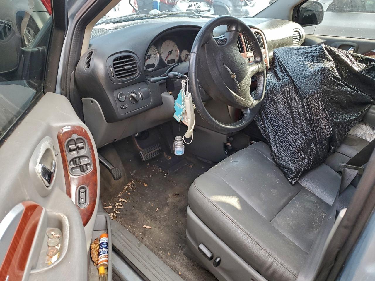 2005 CHRYSLER TOWN & COUNTRY LIMITED photo 8