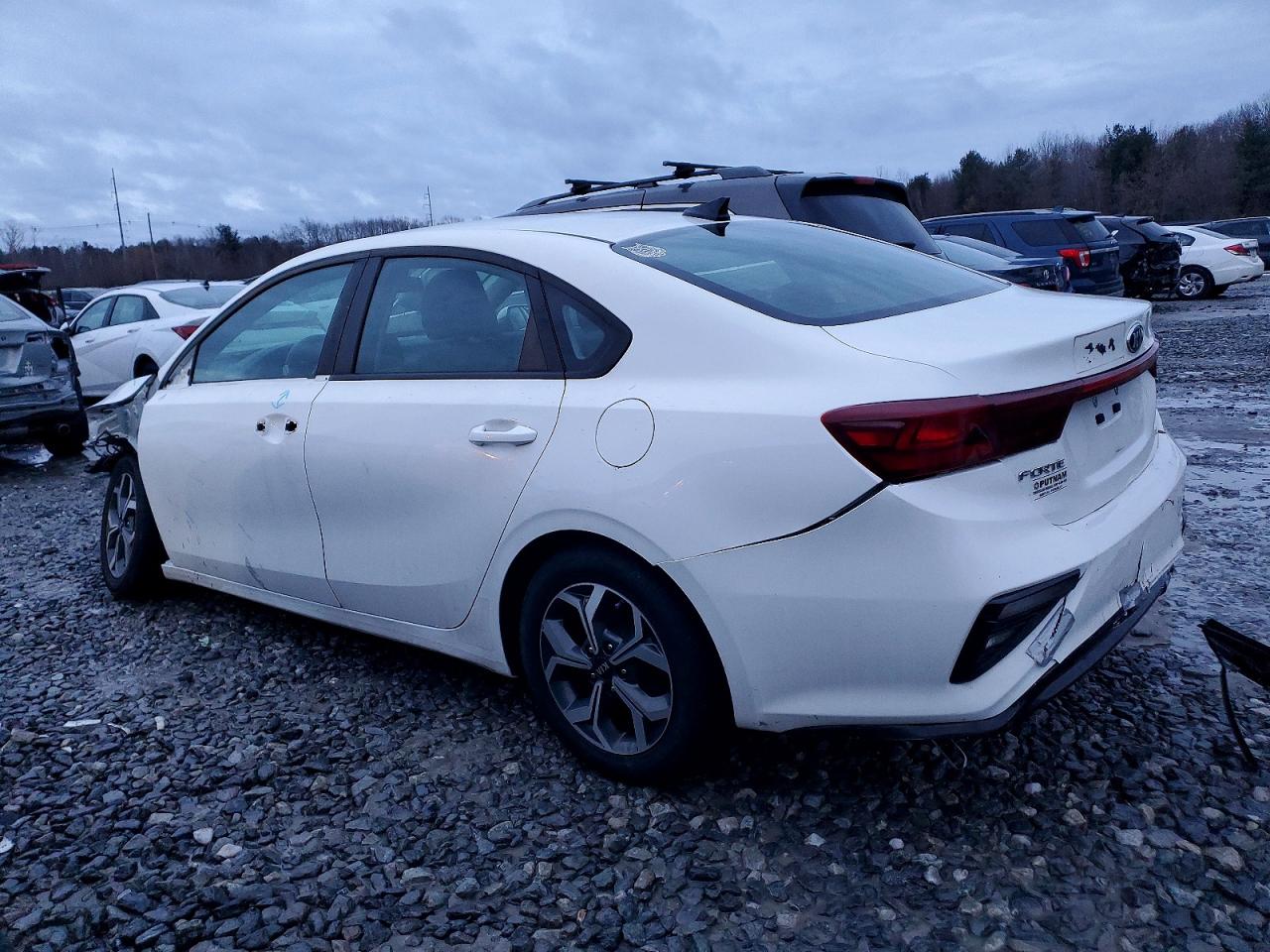 2021 KIA FORTE LXS photo 2