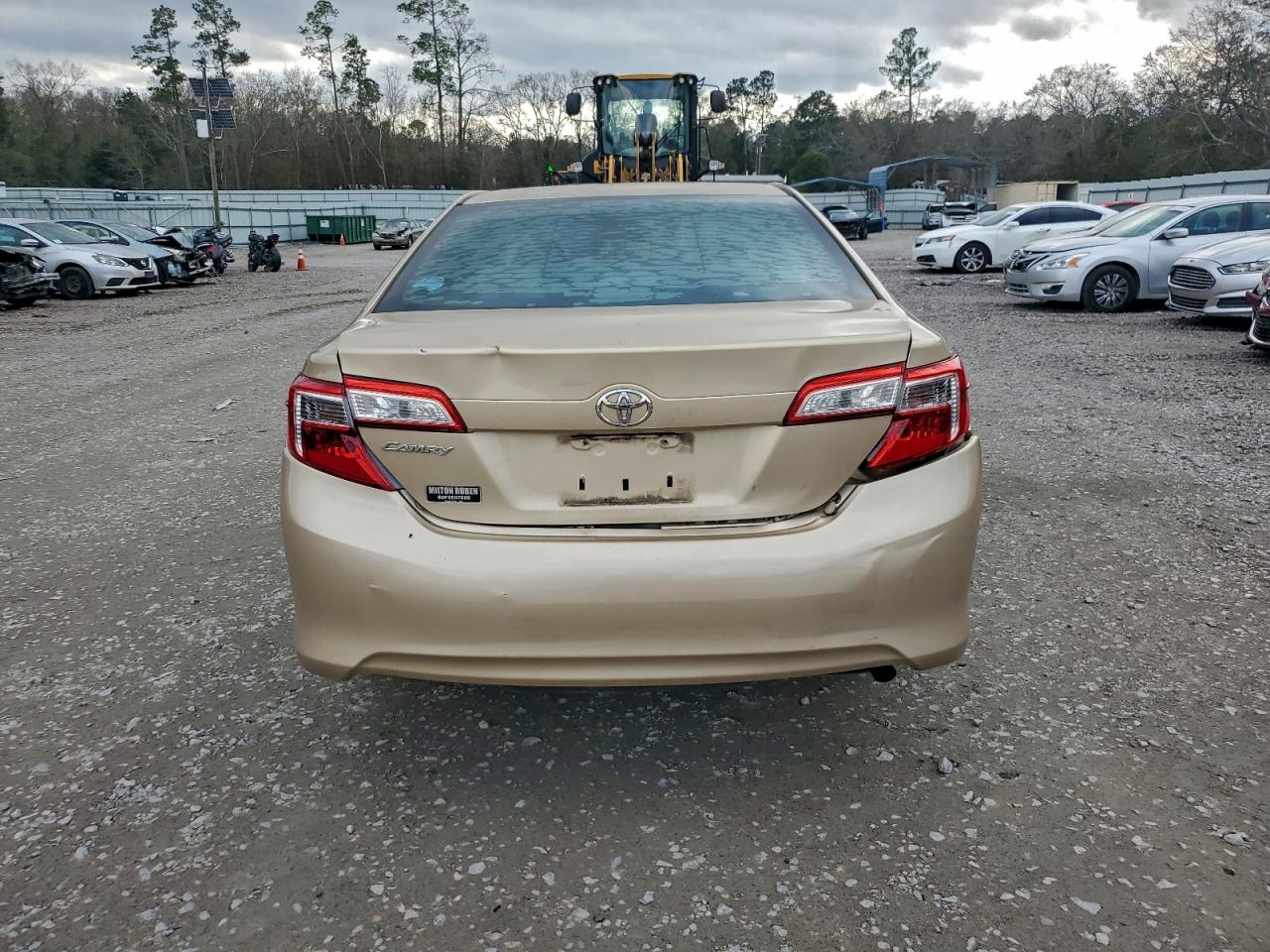 2012 TOYOTA CAMRY BASE photo 6
