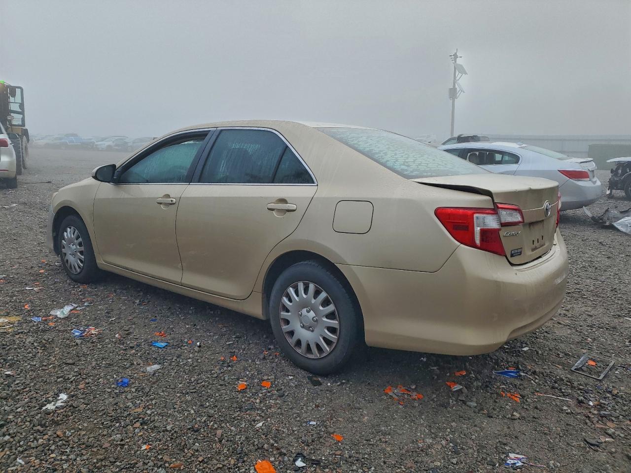 2012 TOYOTA CAMRY BASE photo 2