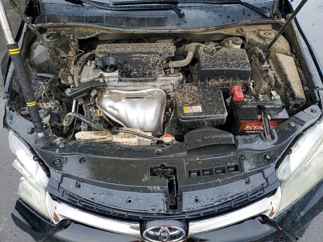 2016 TOYOTA CAMRY LE photo 11