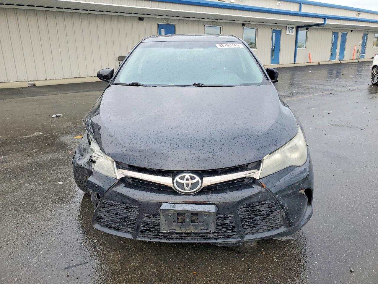 2016 TOYOTA CAMRY LE photo 5