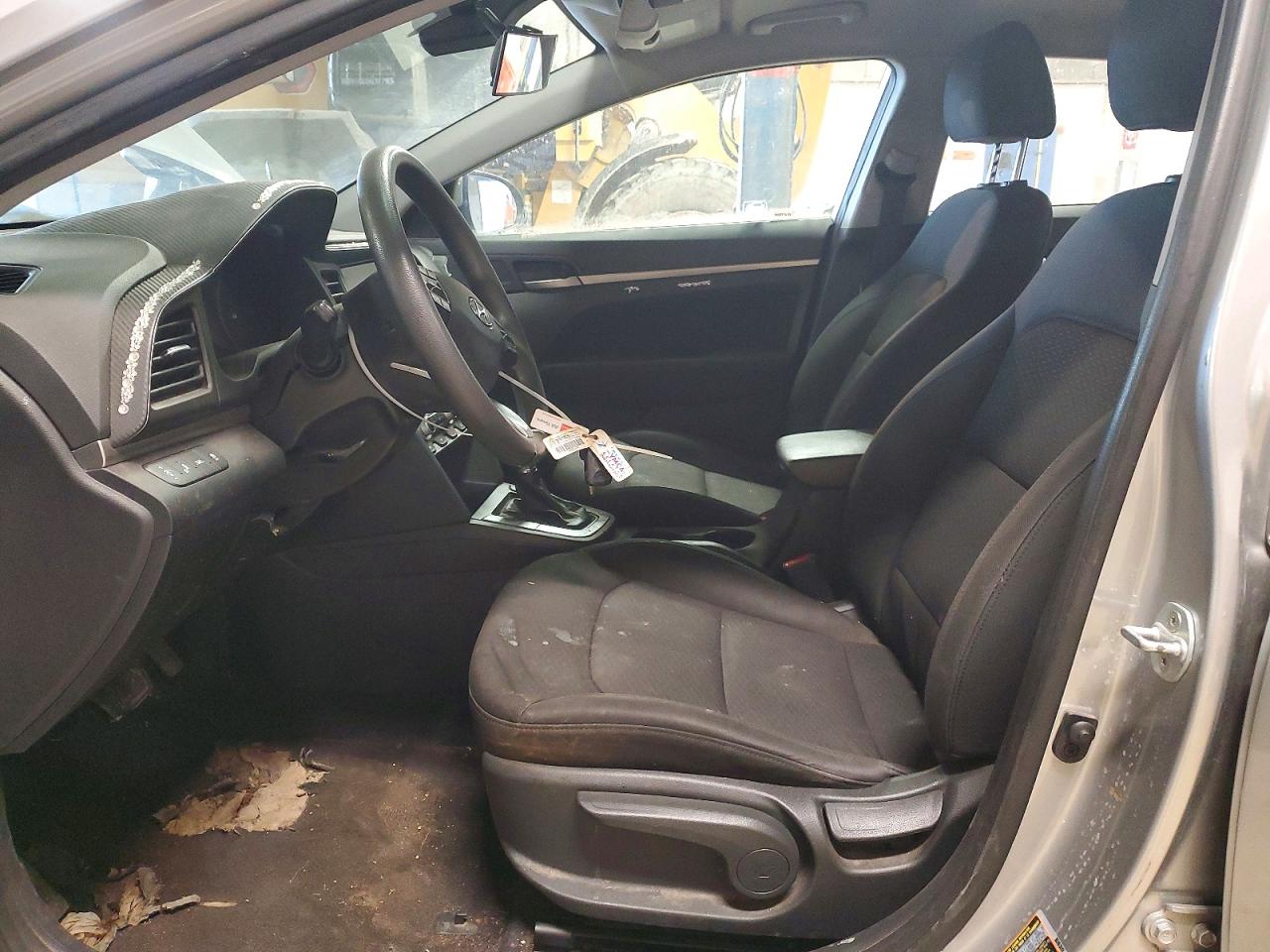 2020 HYUNDAI ELANTRA SEL photo 7