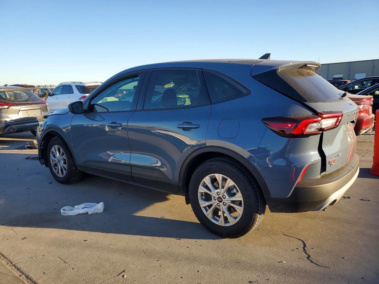 2025 FORD ESCAPE ACTIVE photo 2