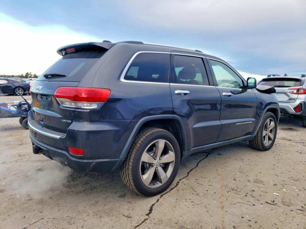 2015 JEEP GRAND CHEROKEE LIMITED photo 3