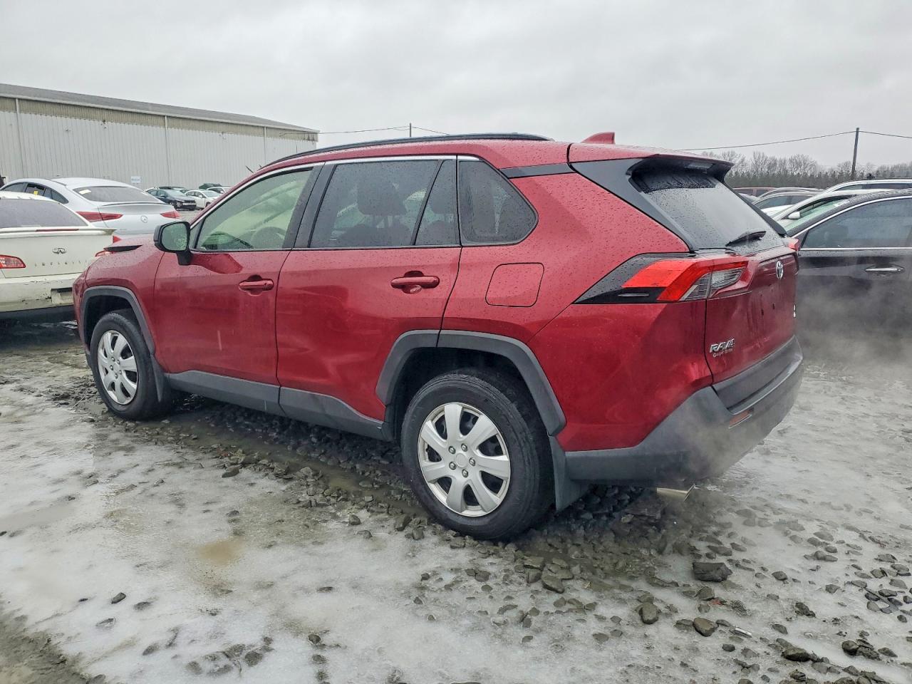 2019 TOYOTA RAV4 LE photo 2