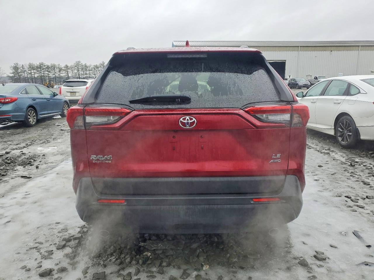 2019 TOYOTA RAV4 LE photo 6