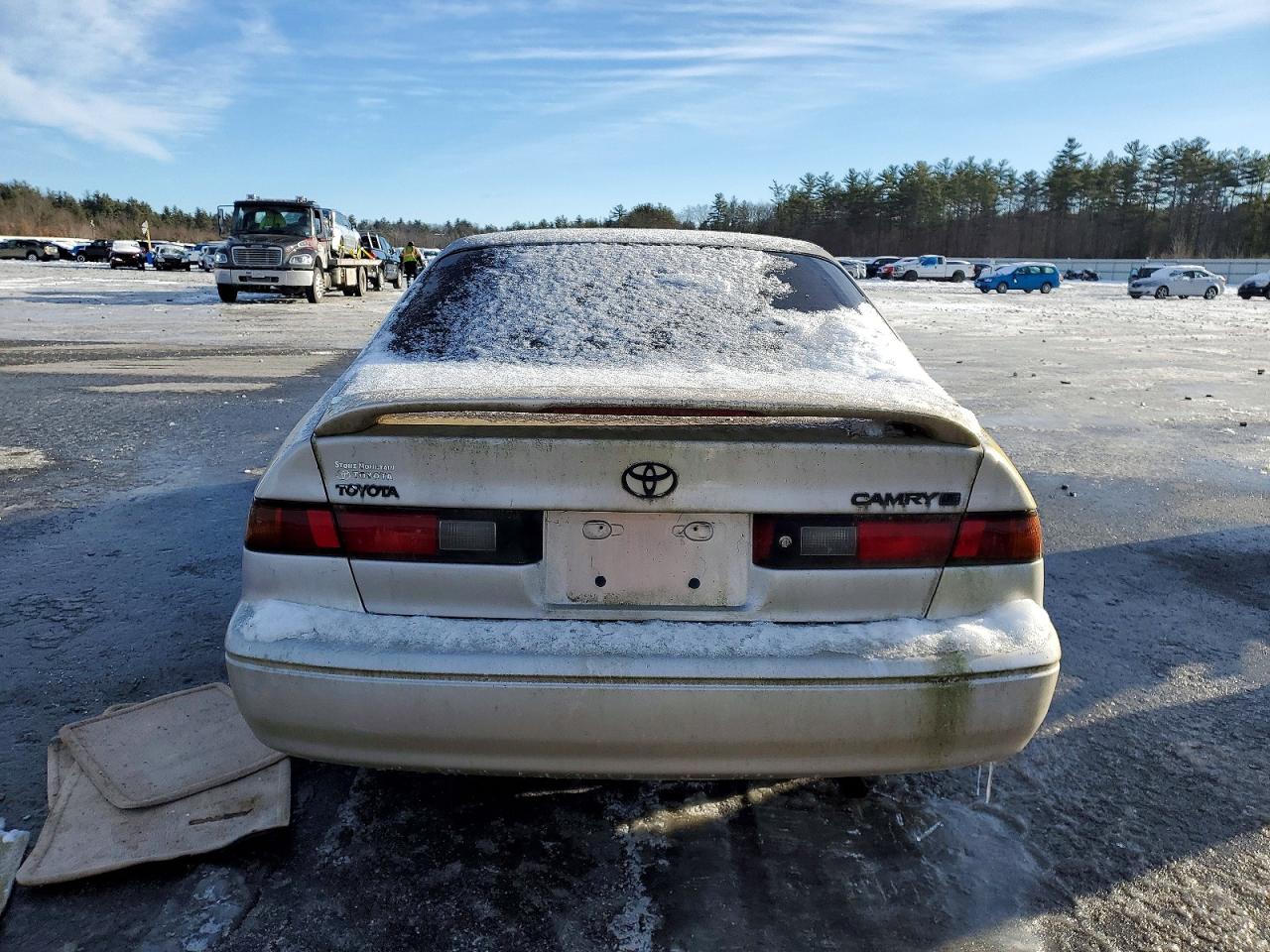 1999 TOYOTA CAMRY CE photo 6