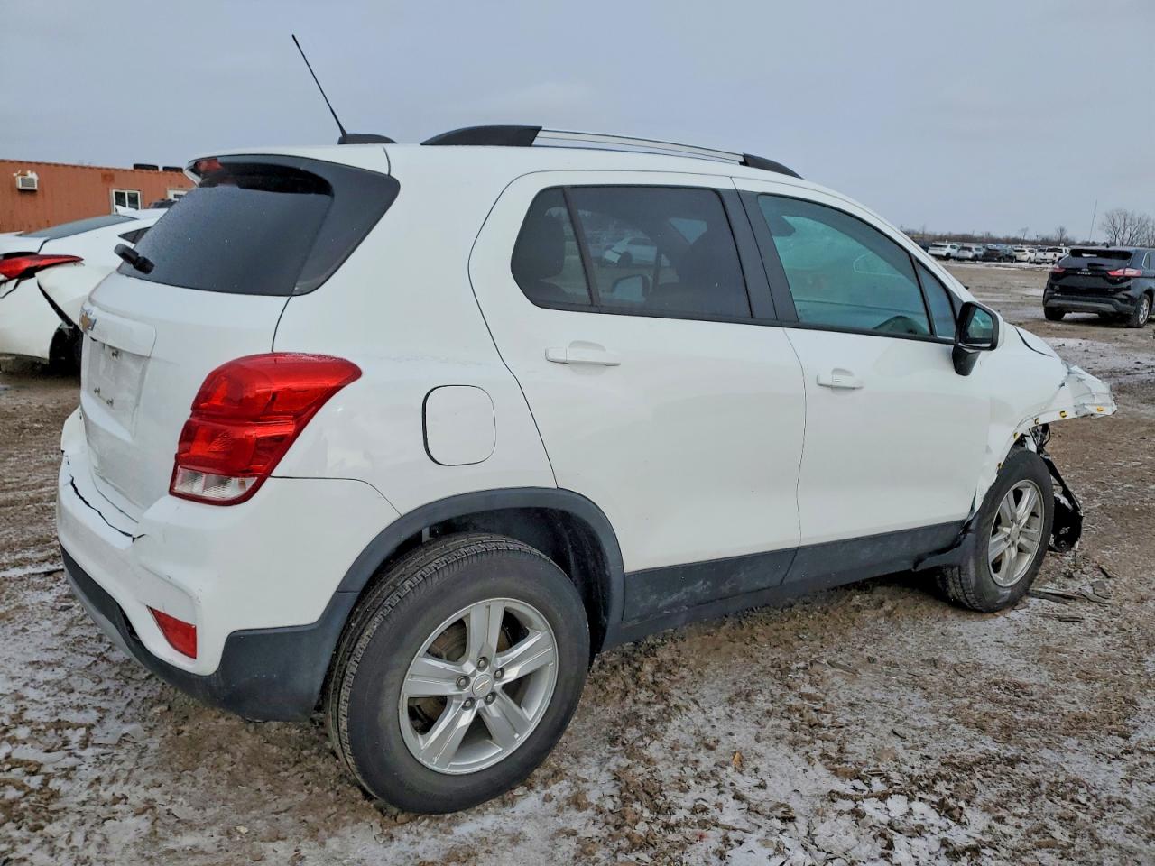 2022 CHEVROLET TRAX 1LT photo 3