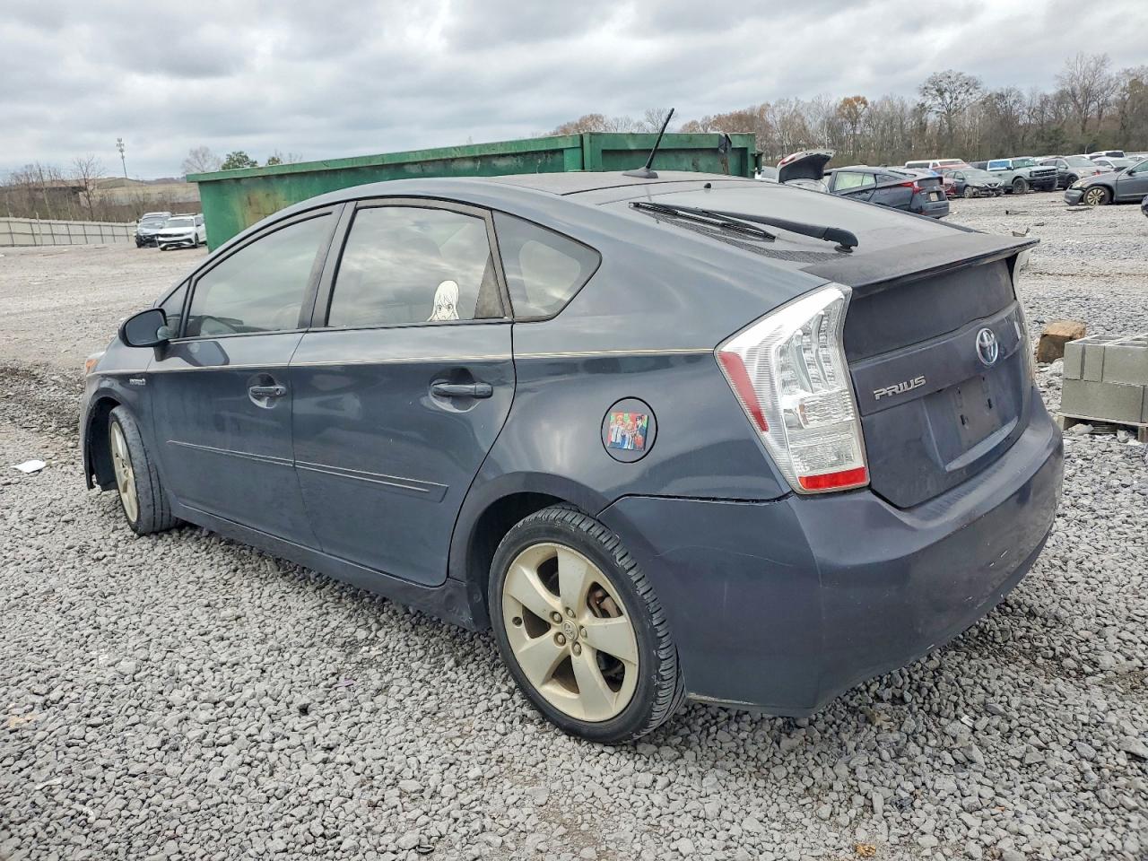 2010 TOYOTA PRIUS photo 2