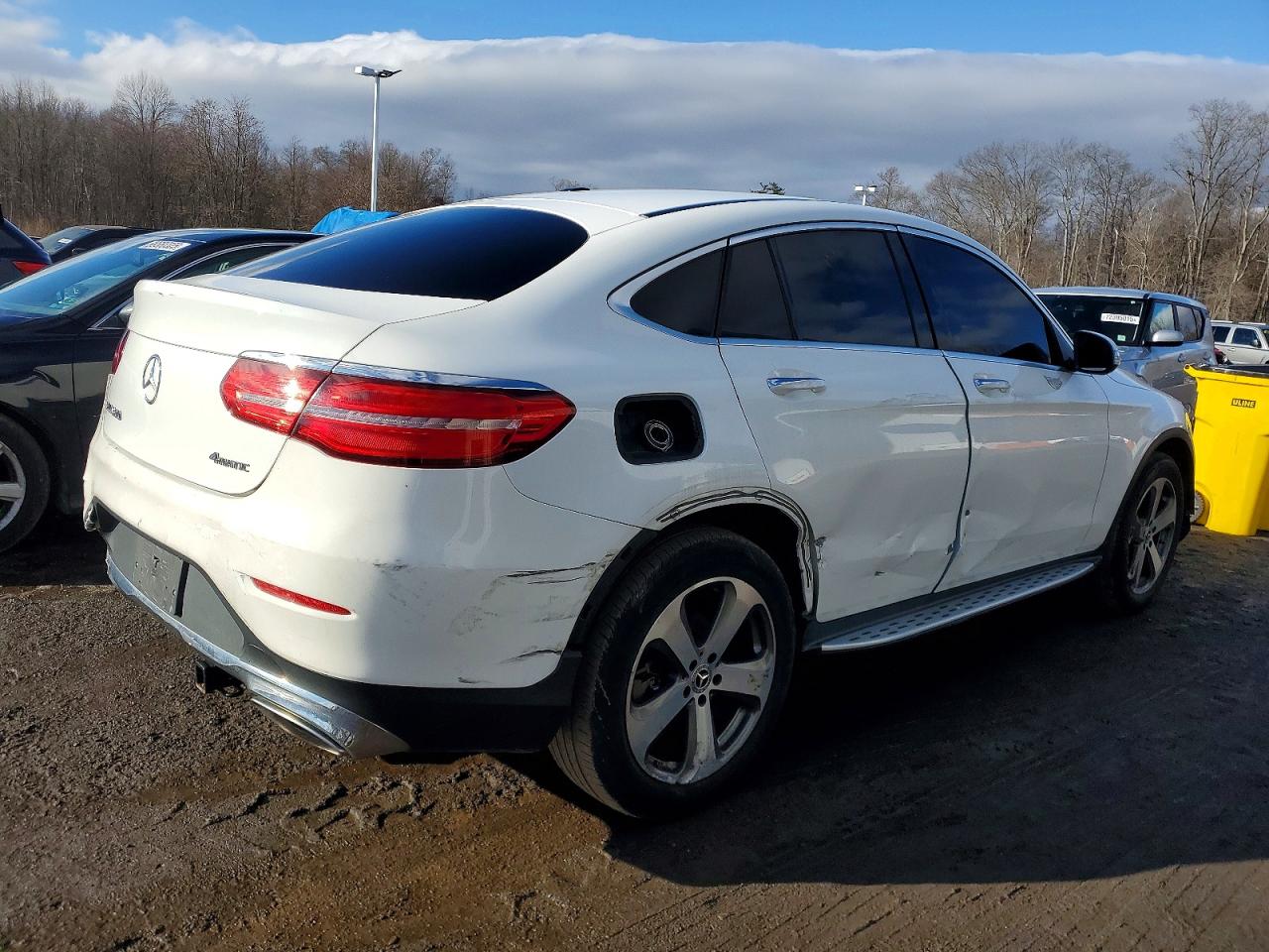 2017 MERCEDES-BENZ GLC COUPE 300 4MATIC photo 3