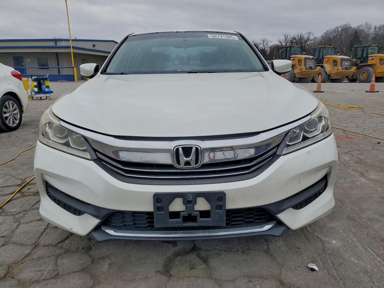 2016 HONDA ACCORD LX photo 5