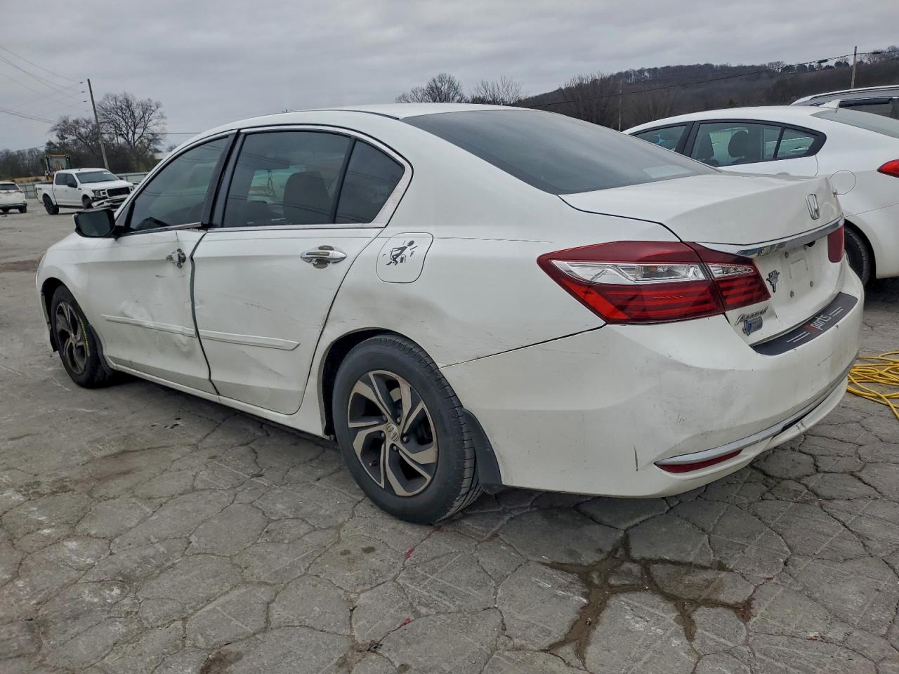 2016 HONDA ACCORD LX photo 2