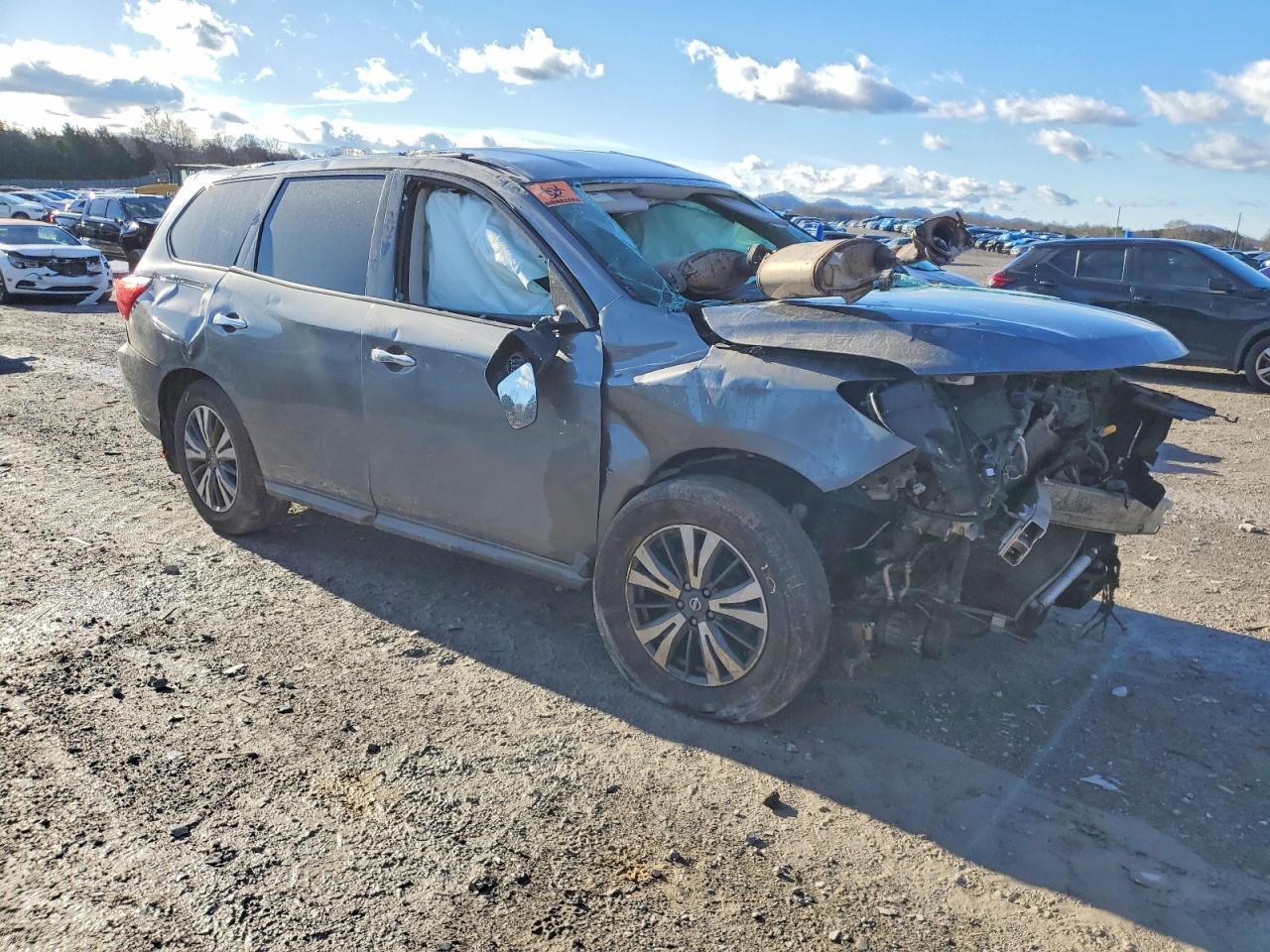 2017 NISSAN PATHFINDER S photo 10