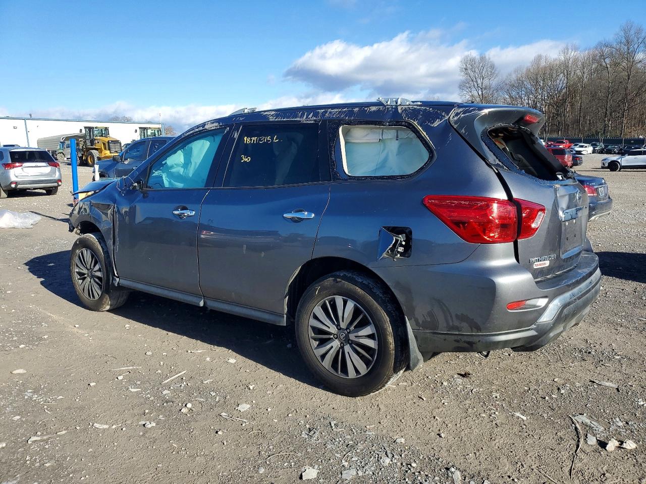 2017 NISSAN PATHFINDER S photo 4