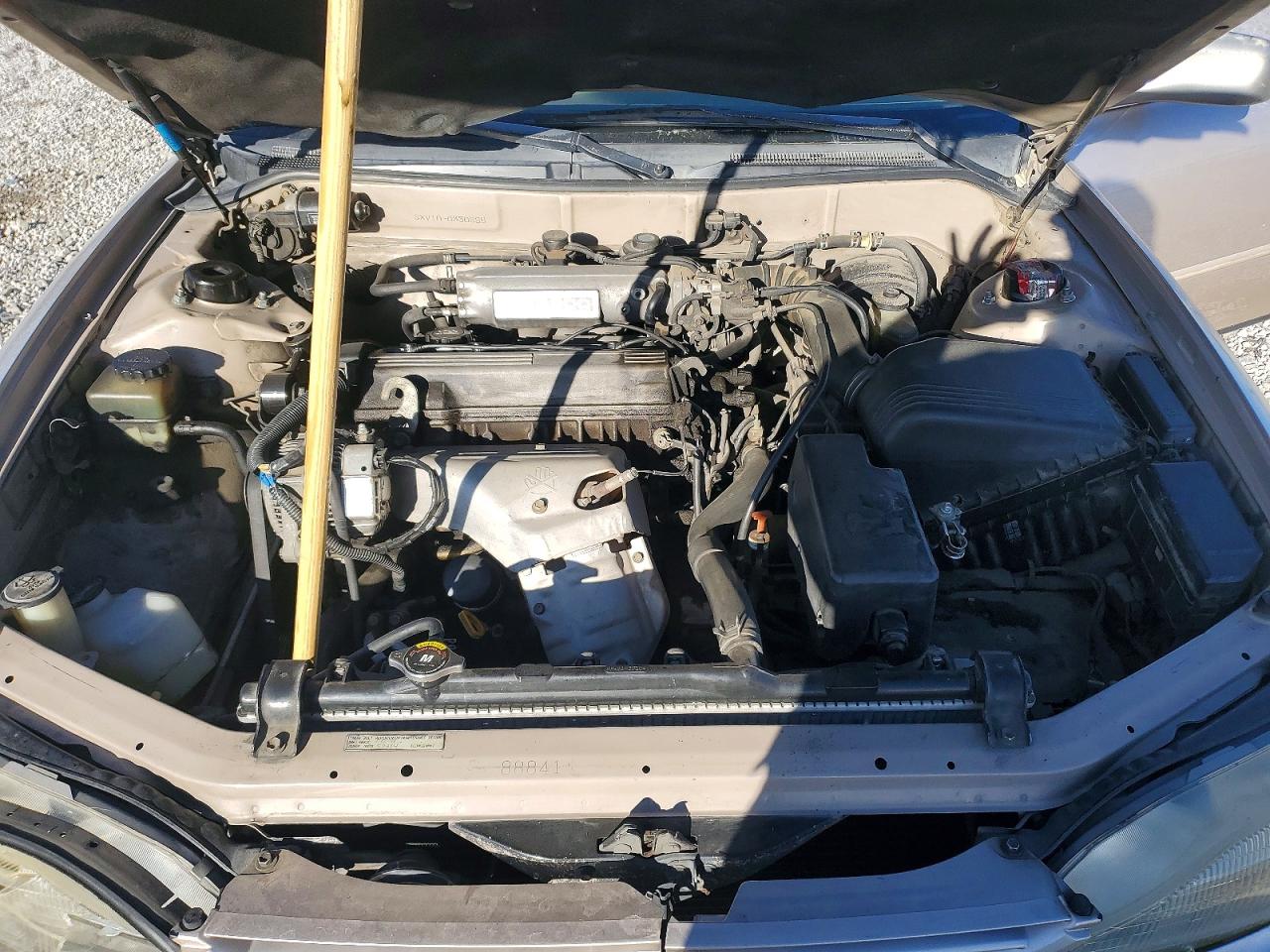 1995 TOYOTA CAMRY LE photo 11