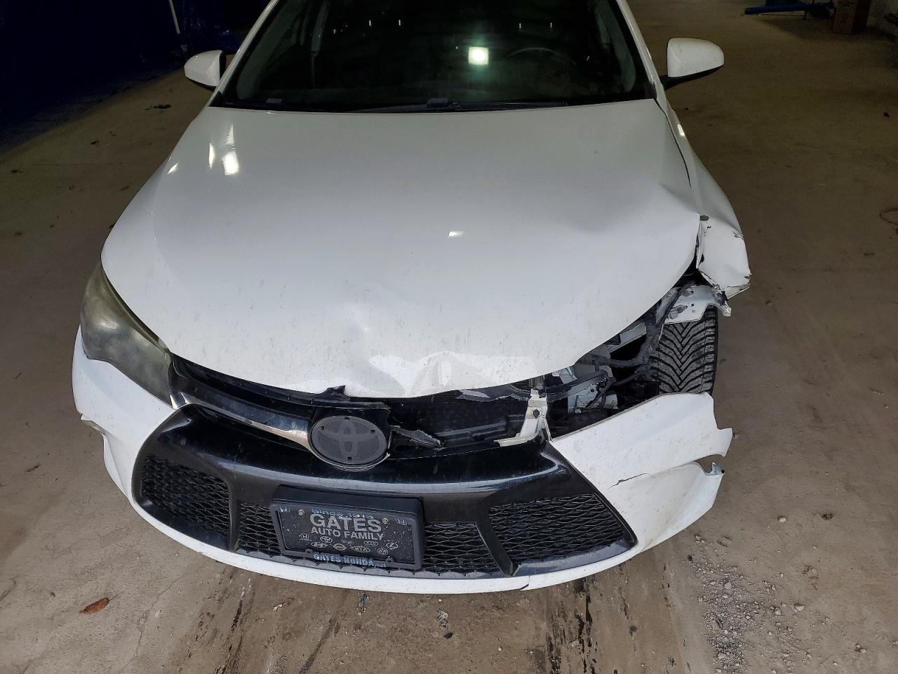 2017 TOYOTA CAMRY LE photo 11