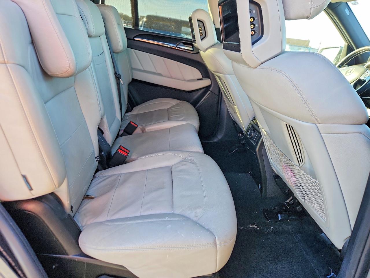 2015 MERCEDES-BENZ GL 450 4MATIC photo 10