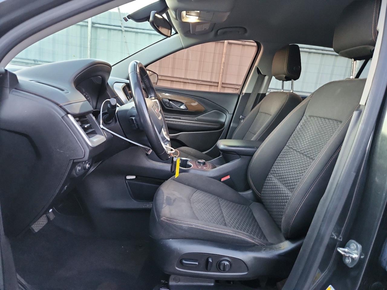2019 GMC TERRAIN SLE photo 7