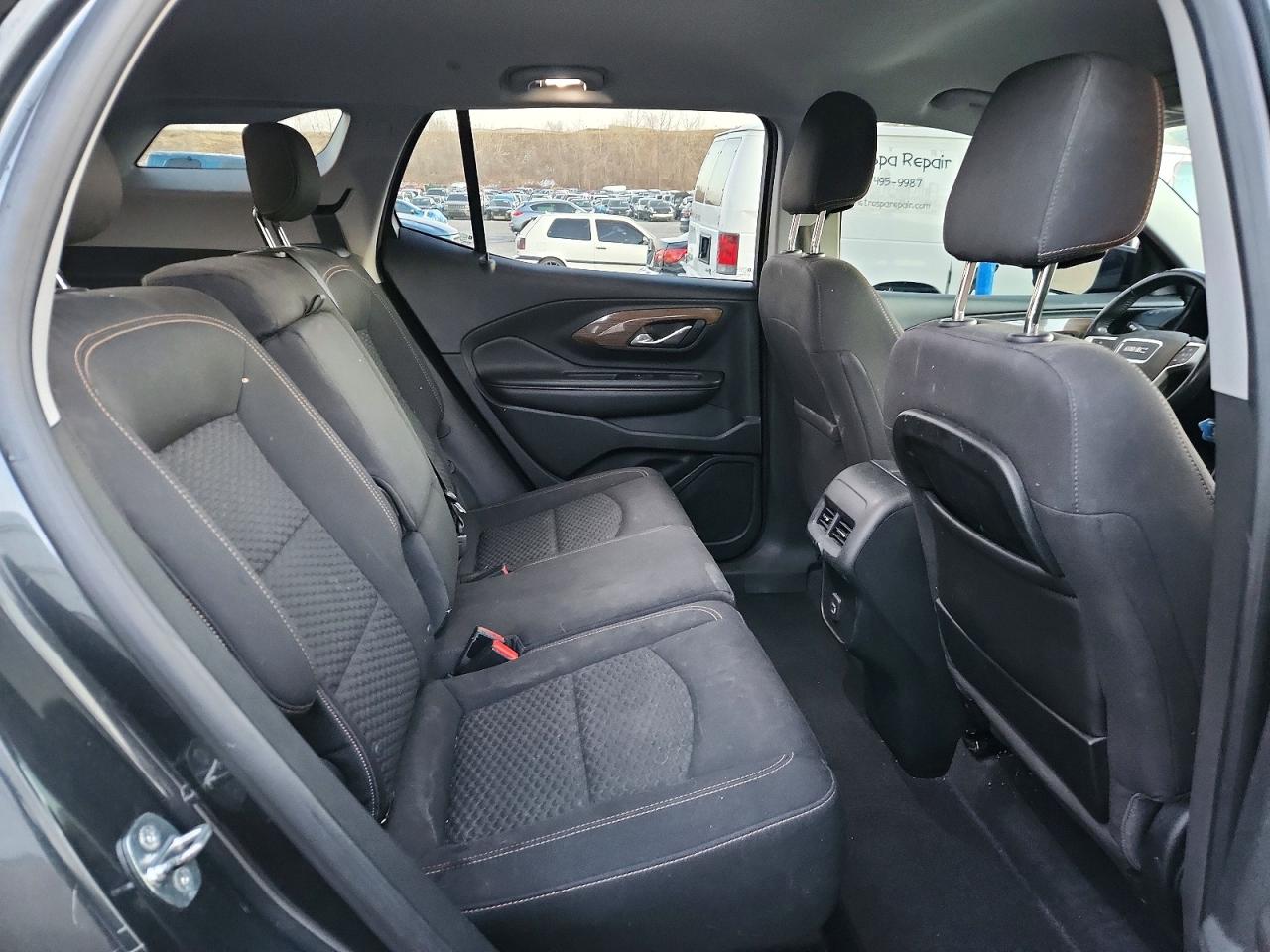 2019 GMC TERRAIN SLE photo 11