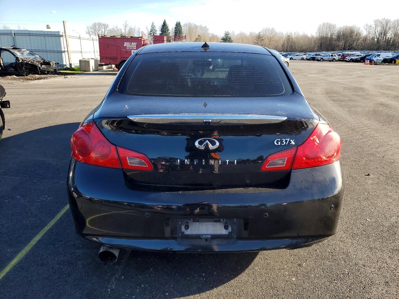 2013 INFINITI G37 photo 6