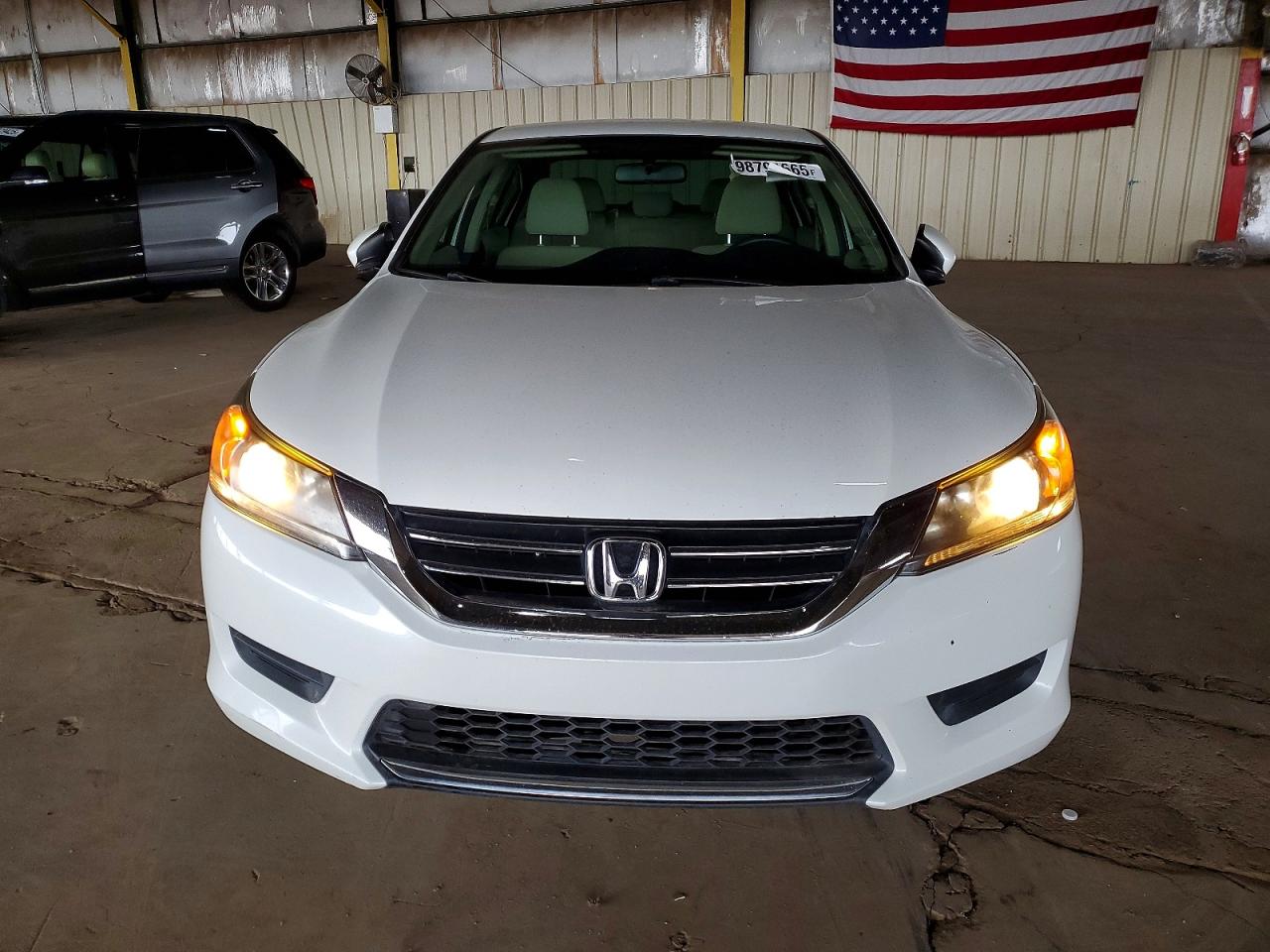 2013 HONDA ACCORD LX photo 5