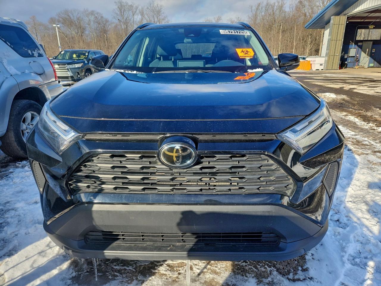 2024 TOYOTA RAV4 XLE photo 5