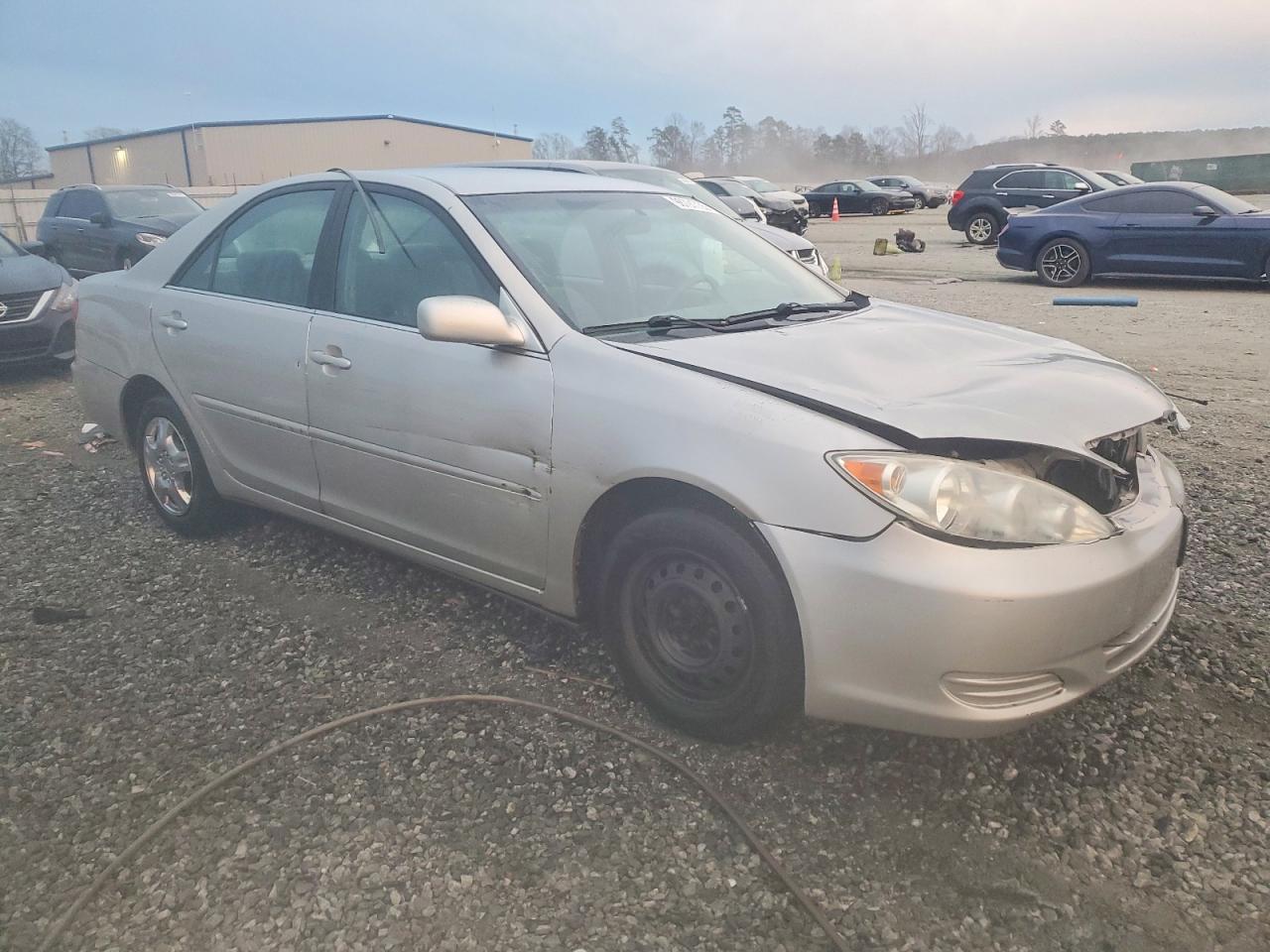 2005 TOYOTA CAMRY LE photo 4