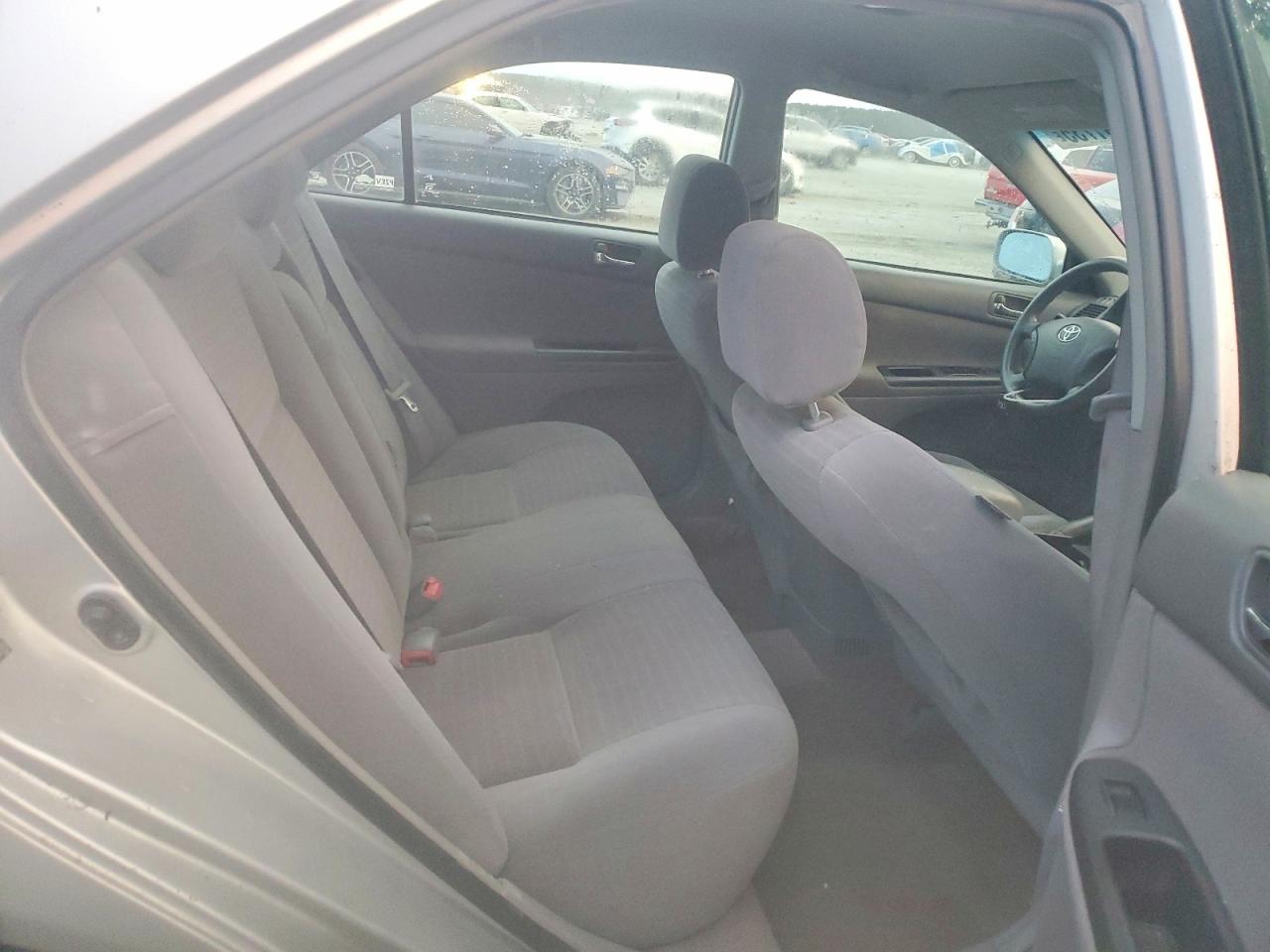 2005 TOYOTA CAMRY LE photo 10