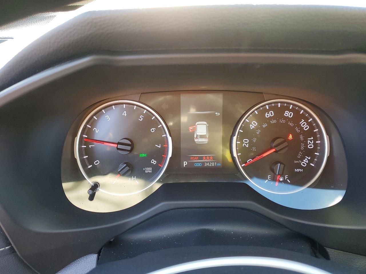 2022 TOYOTA RAV4 XLE photo 9