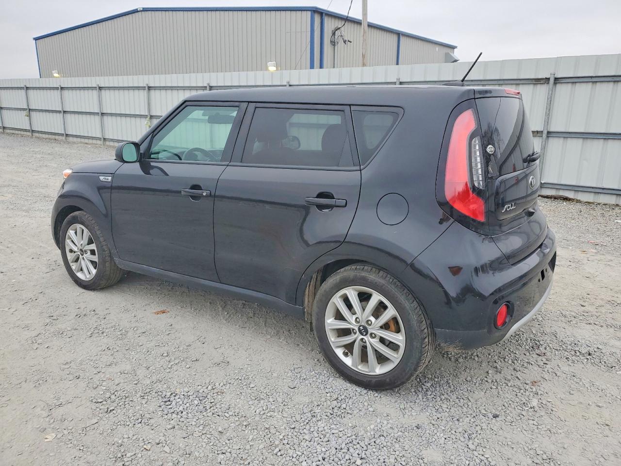 2018 KIA SOUL + photo 2