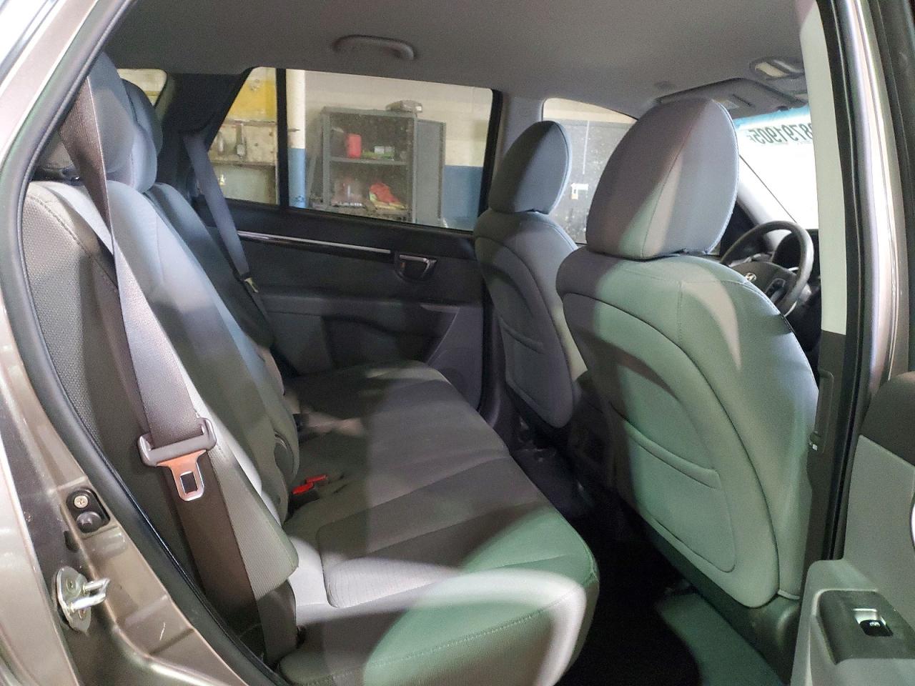 2011 HYUNDAI SANTA FE GLS photo 11