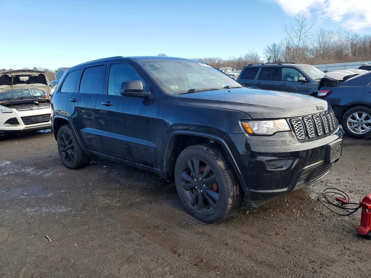 2019 JEEP GRAND CHEROKEE LAREDO photo 4