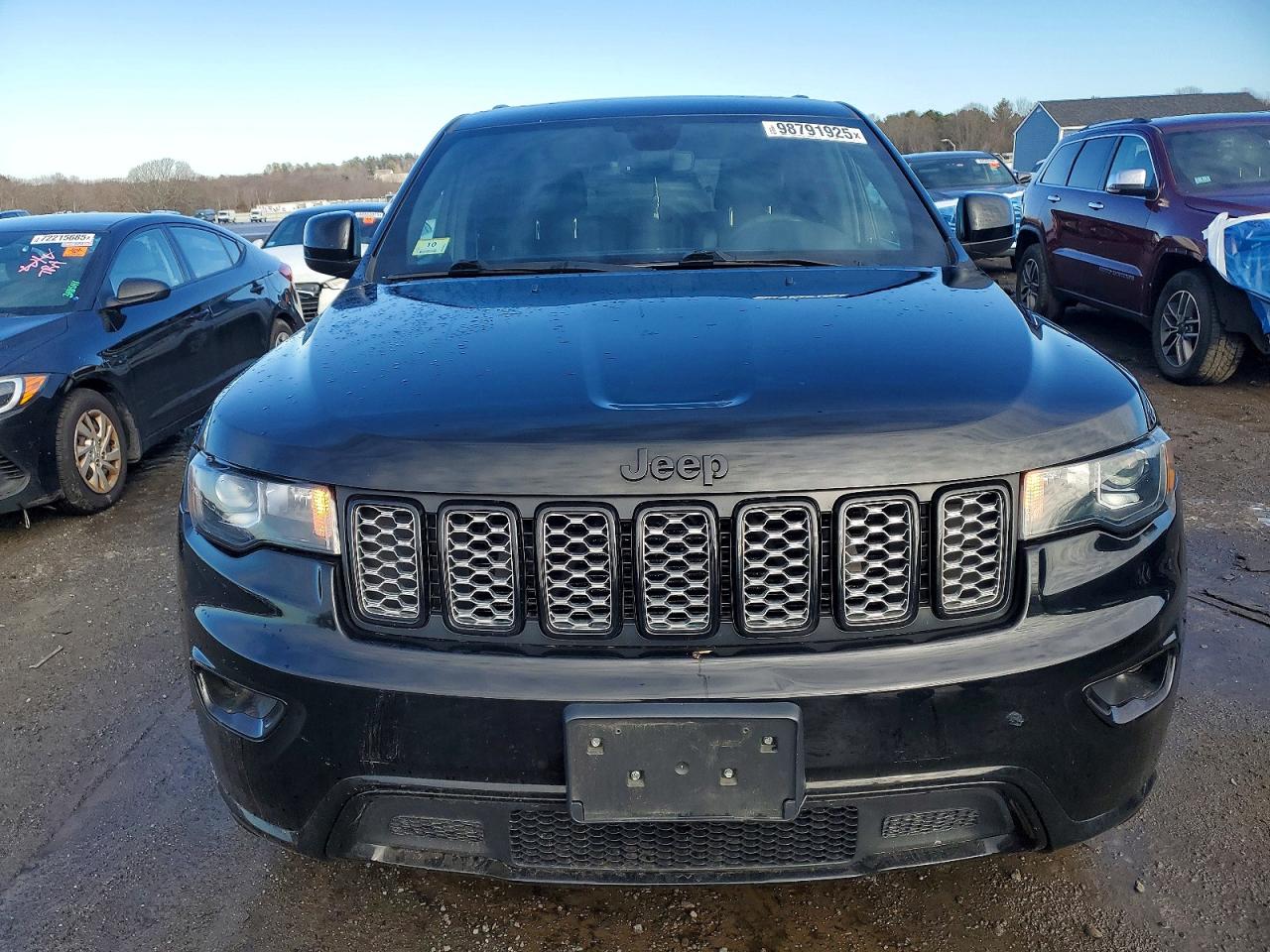 2019 JEEP GRAND CHEROKEE LAREDO photo 5
