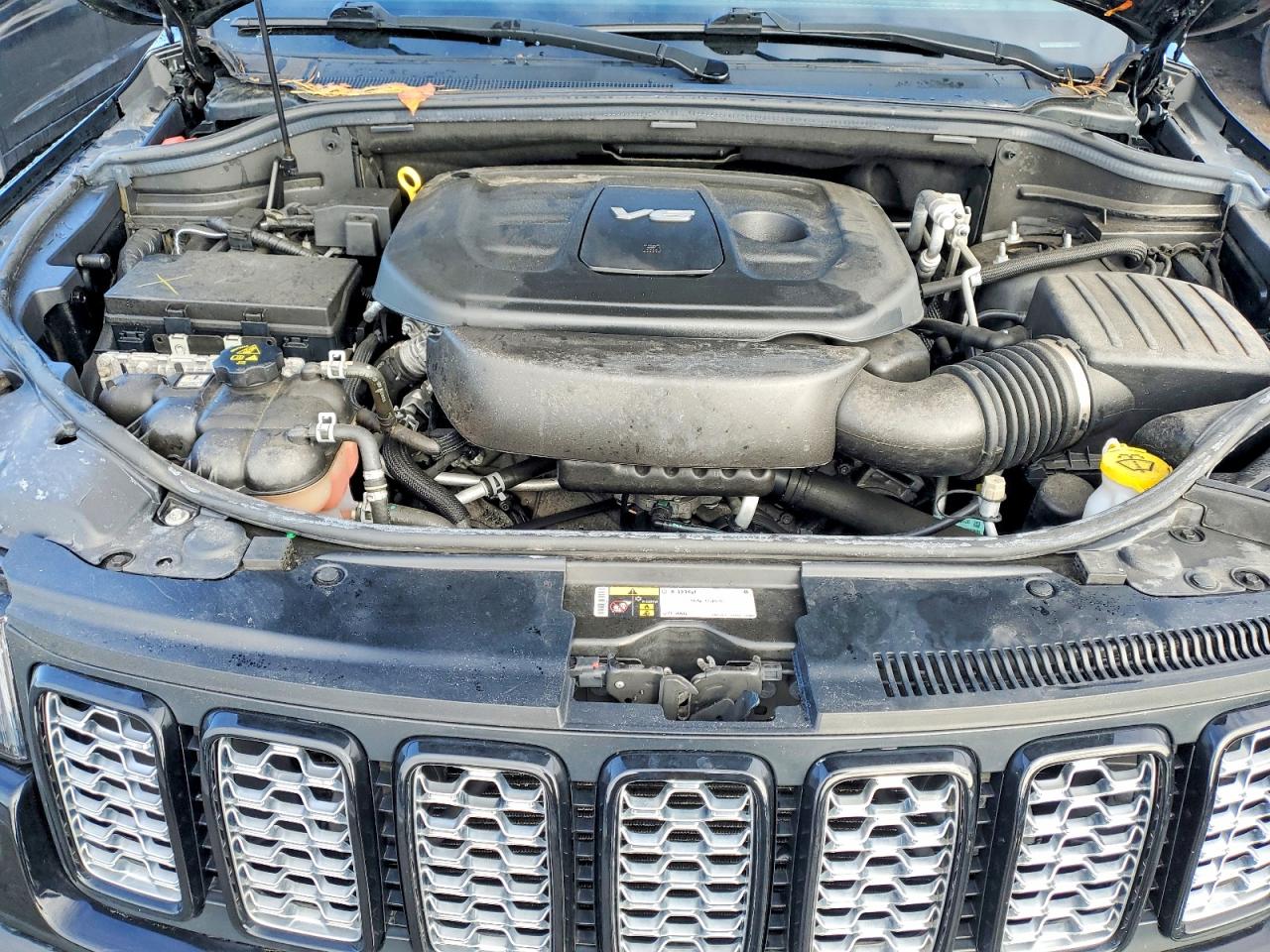 2019 JEEP GRAND CHEROKEE LAREDO photo 11