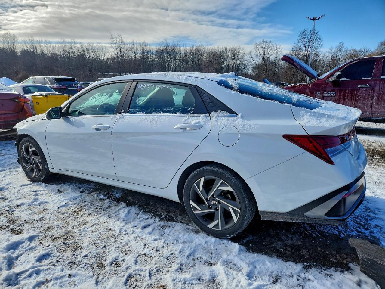 2024 HYUNDAI ELANTRA LIMITED photo 2