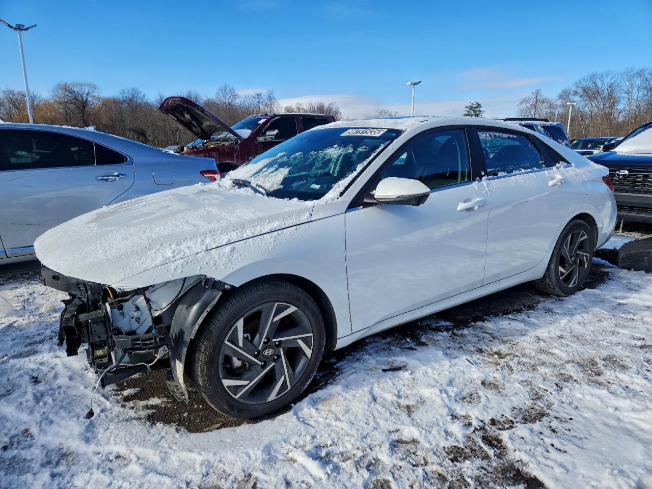 2024 HYUNDAI ELANTRA