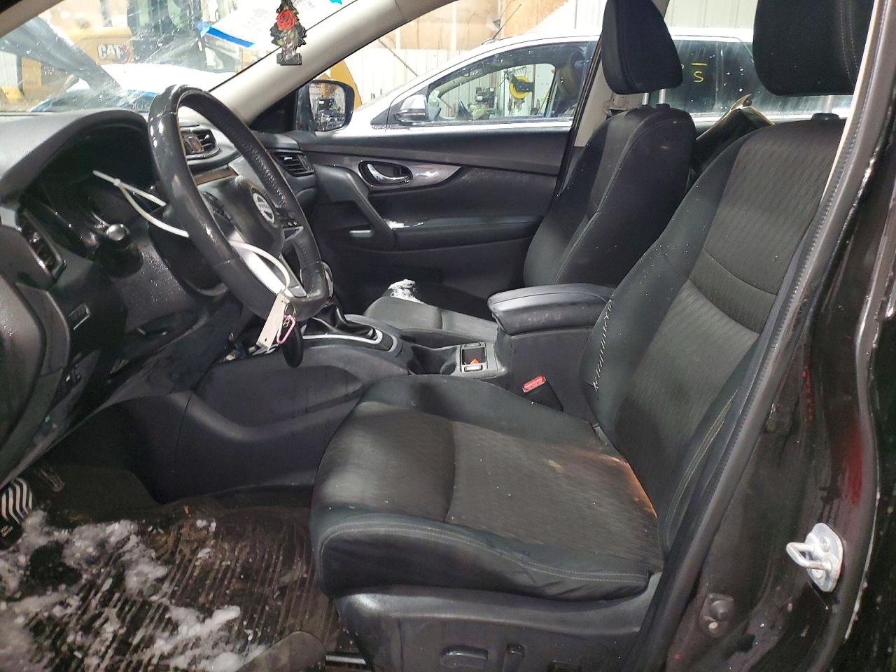 2017 NISSAN ROGUE photo 19