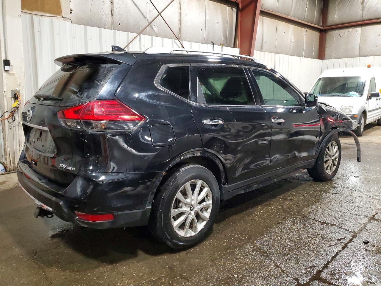 2017 NISSAN ROGUE photo 7