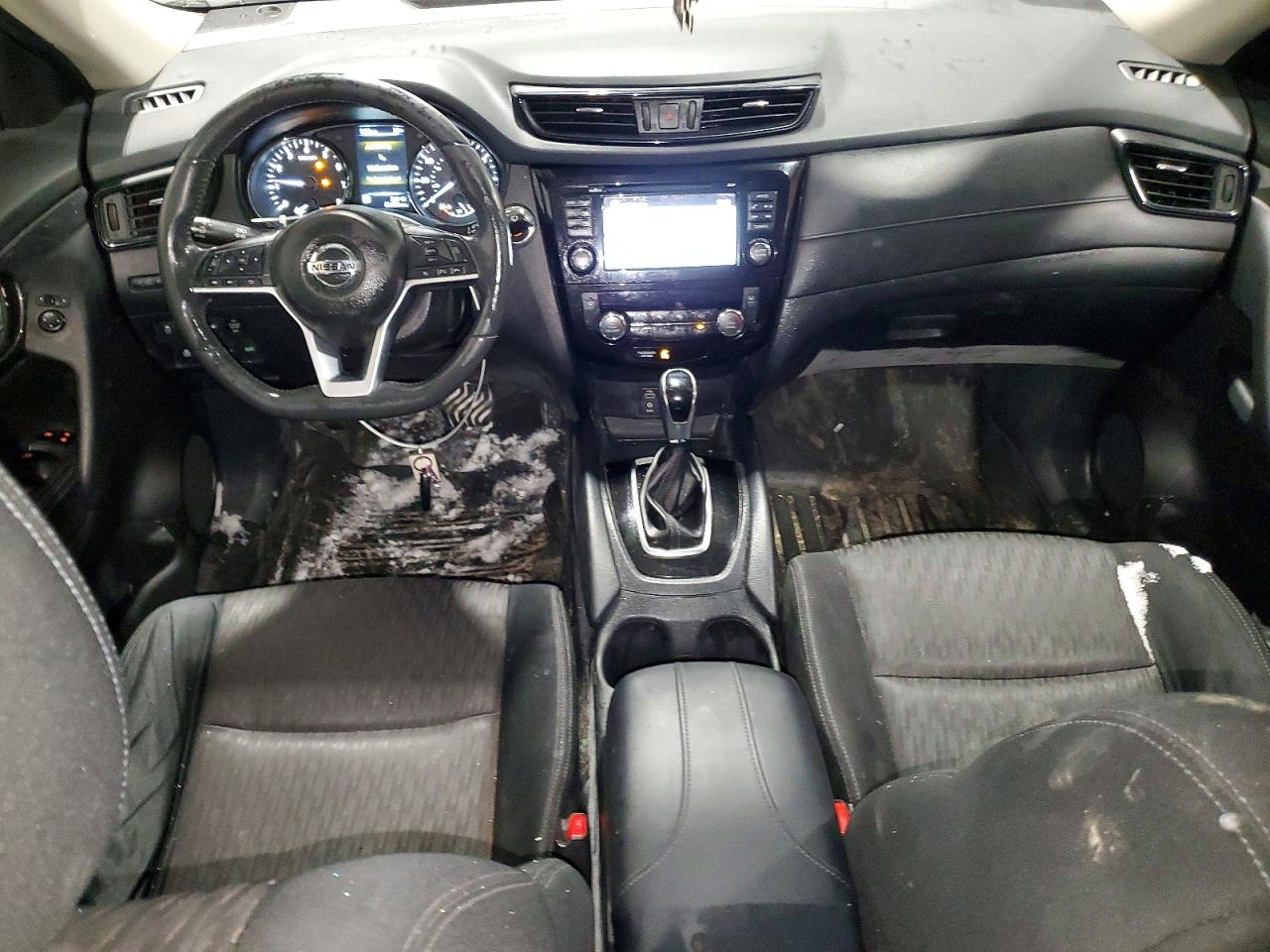 2017 NISSAN ROGUE photo 22