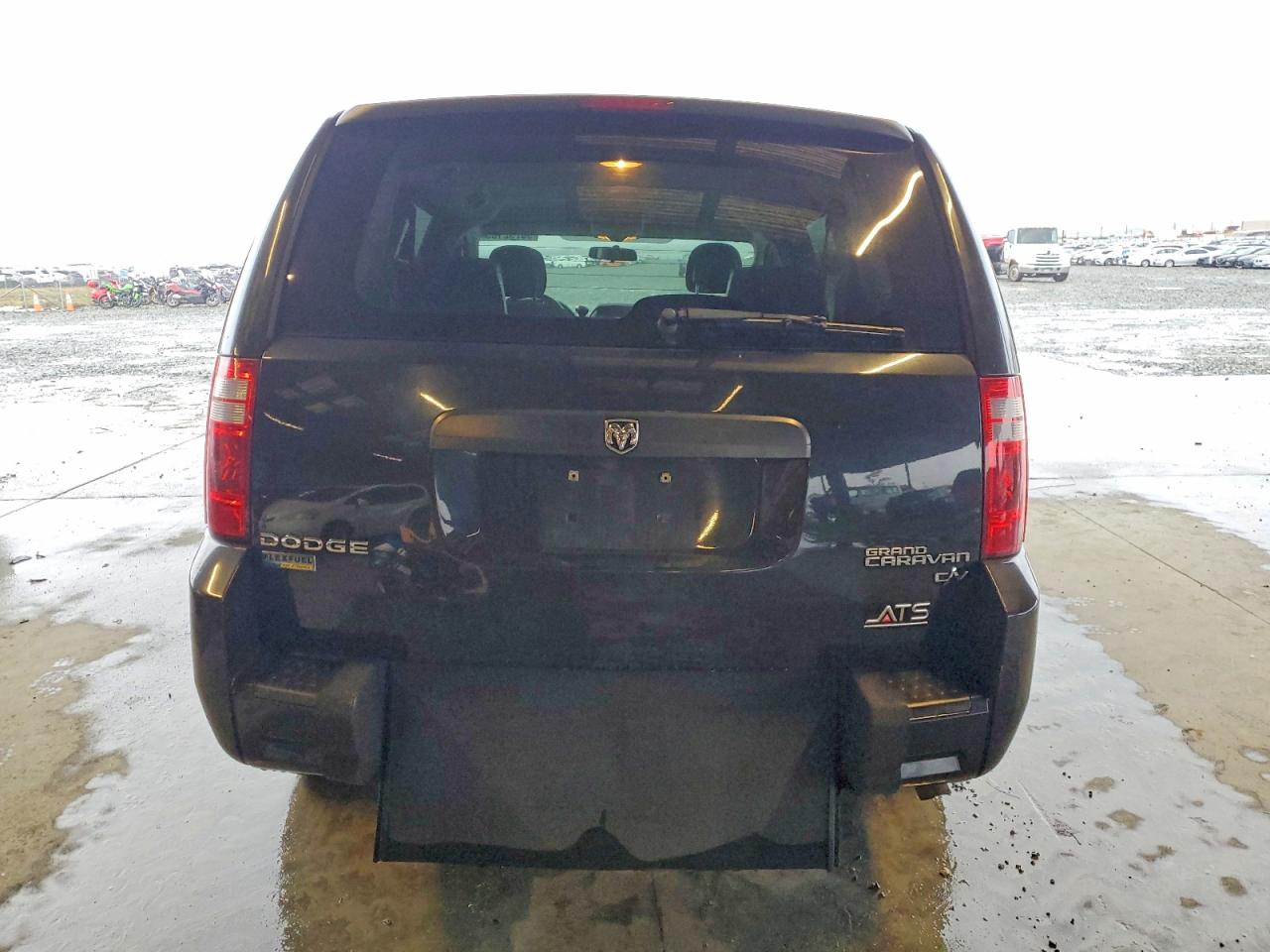 2010 DODGE GRAND CARAVAN C/V photo 6